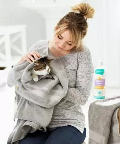 Frisco Brightening Cat & Dog Shampoo with Aloe -The Frisco Store 192074 PT4. SY630 V1589487671