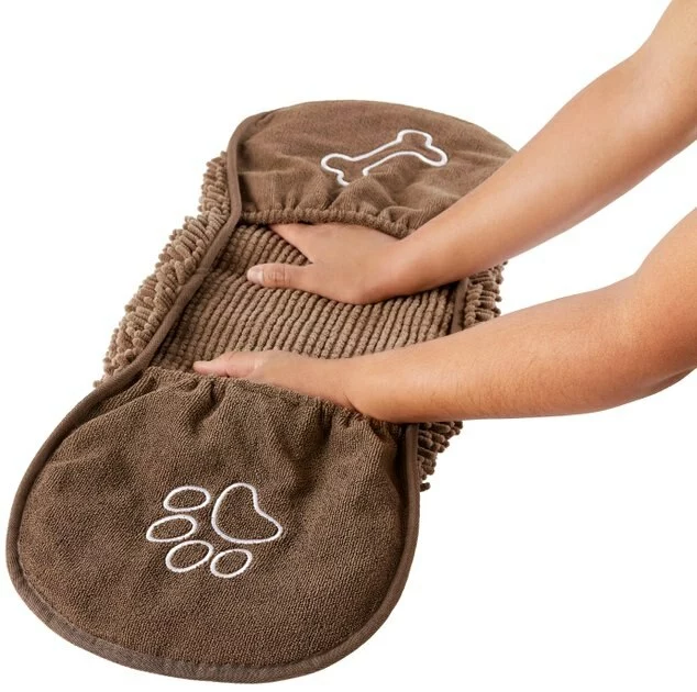 Frisco Microfiber Chenille Shammy Towel 5 Frisco Microfiber Chenille Shammy Towel - Image 3