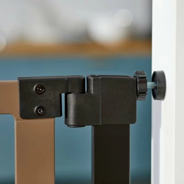 Frisco Wood & Metal Extra Tall Auto-close Dog Gate, 41-in 6 Frisco Wood & Metal Extra Tall Auto-close Dog Gate, 41-in - Image 4