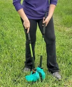 Pooch Approved Products||Frisco Pooch Approved Products GoGo Stik E-Z Clean Pooper Scooper Set + Frisco Handle Dog Poop Bag, Scented, 120 count -The Frisco Store 303712 PT4. SY630 V1623075748