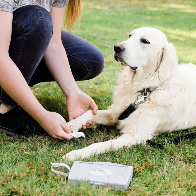 Ubbi||Frisco Ubbi On-The-Go Wipes Dispenser + Frisco Dog Poop Bags with Fabric Dispenser, 30 count, Gray 6 Ubbi||Frisco Ubbi On-The-Go Wipes Dispenser + Frisco Dog Poop Bags with Fabric Dispenser, 30 count, Gray - Image 4