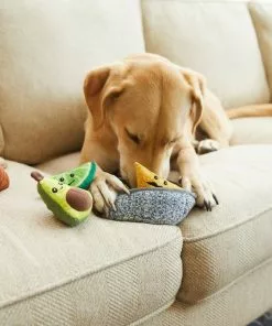 Frisco||Avo Doggo Frisco Hide and Seek Plush Guacamole Toy + Avo Doggo Avocado Dog Tug Toy 15 Frisco||Avo Doggo Frisco Hide and Seek Plush Guacamole Toy + Avo Doggo Avocado Dog Tug Toy -The Frisco Store 319052 PT4. SY630 V1630555900